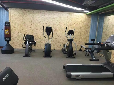 跑步機和劃船機 哪個鍛煉效果更好?